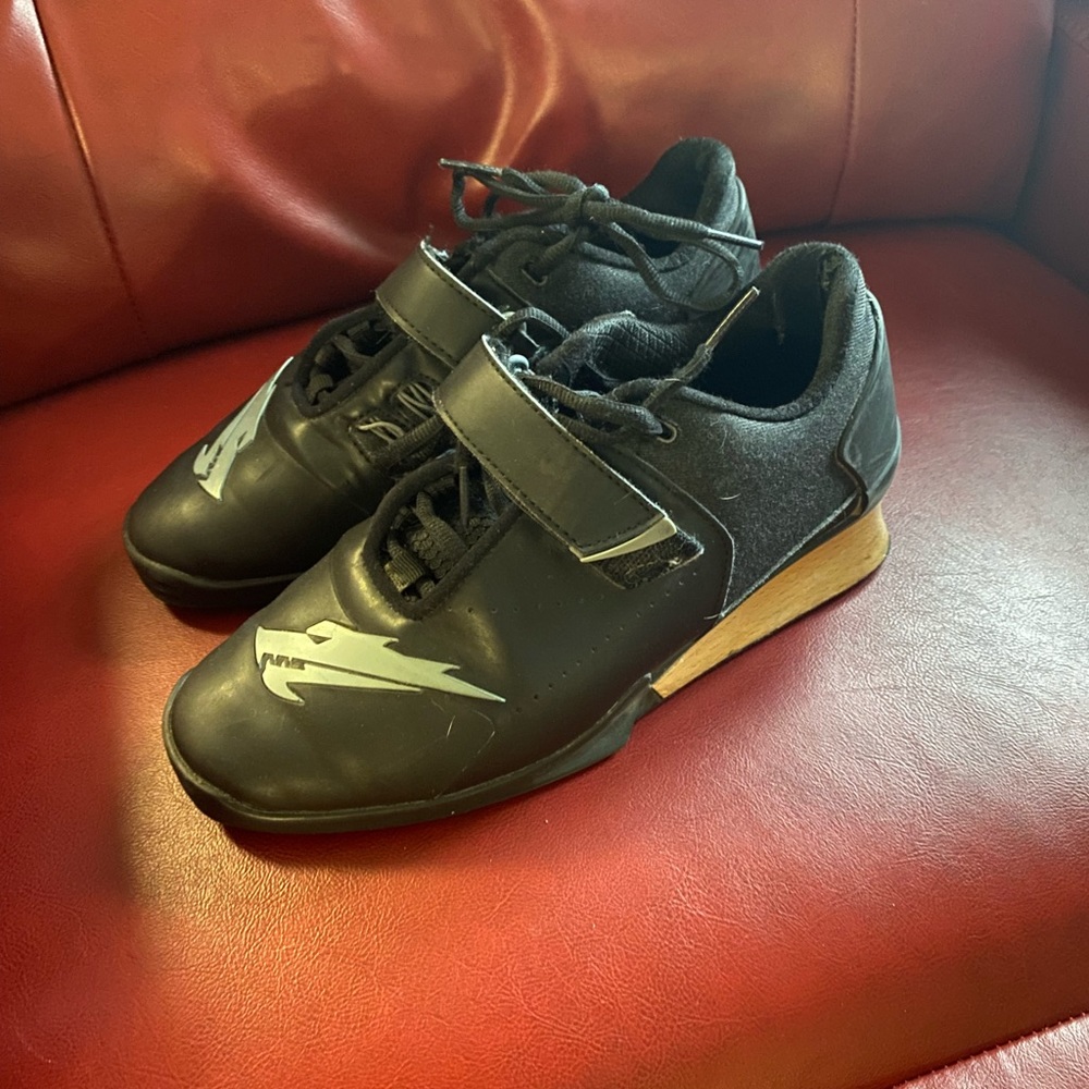 Velaasa Strake Olympic lifting shoes